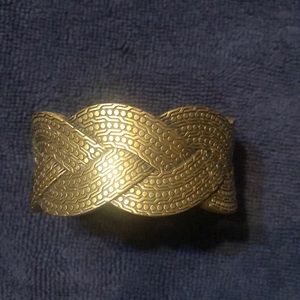 Metal hinge cuff bracelet